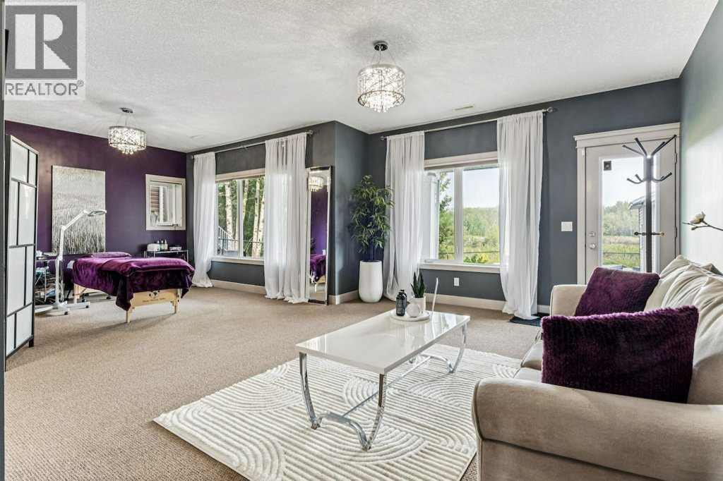 Single Family House for Sale in  Royal Oak Cape NW Royal Oak Calgary 