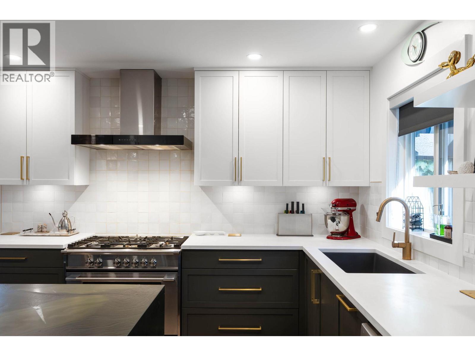  2492 Shannon View Drive, West Kelowna