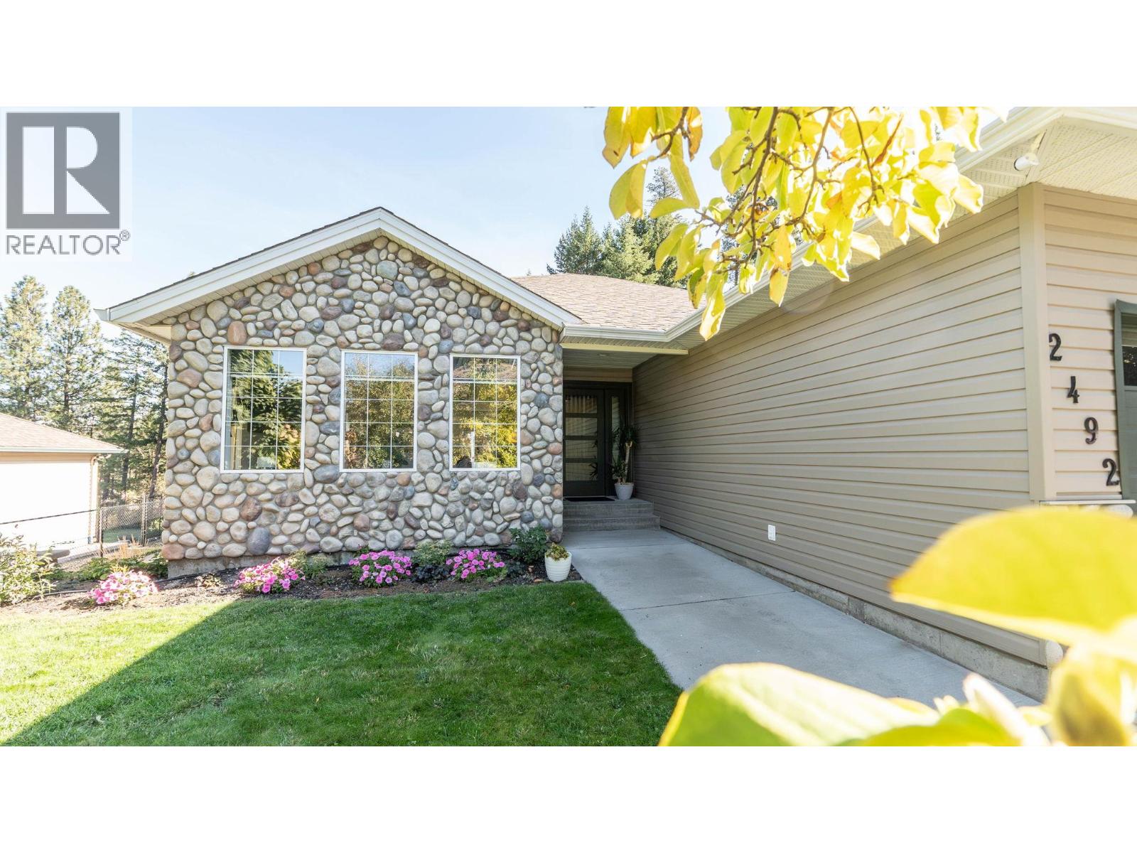  2492 Shannon View Drive, West Kelowna