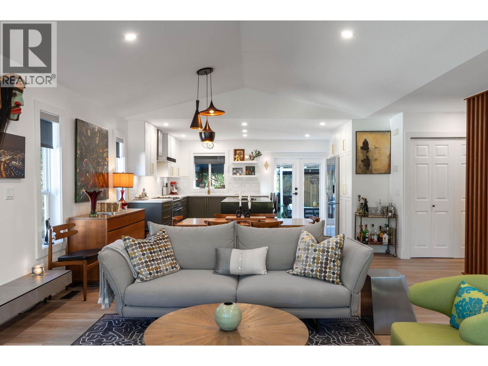  2492 Shannon View Drive, West Kelowna