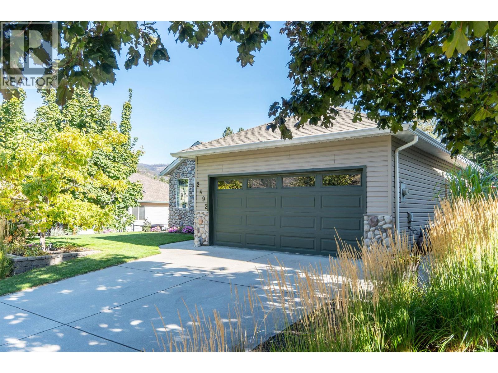  2492 Shannon View Drive, West Kelowna