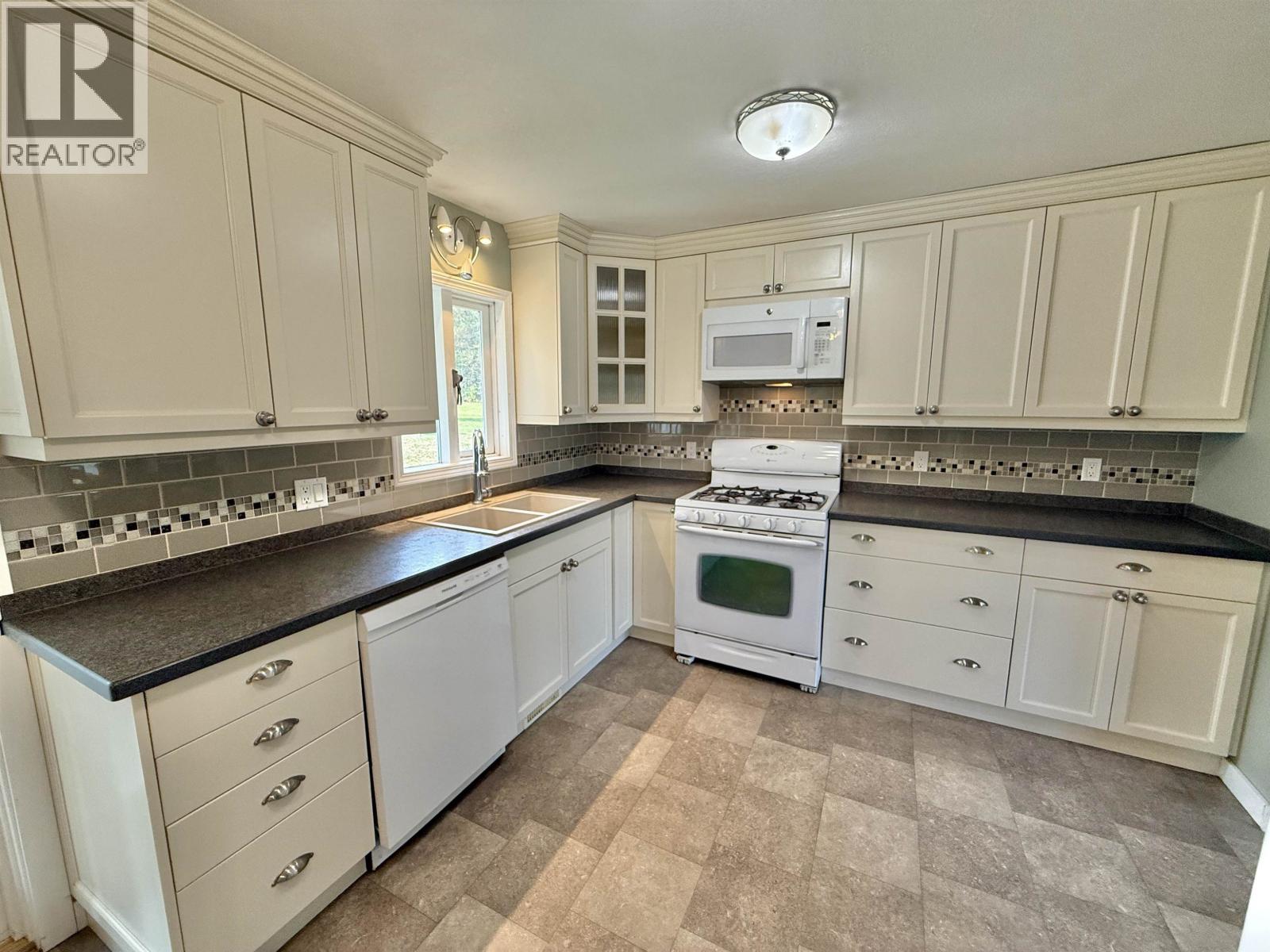 3138 YENDRYAS ROAD, Quesnel