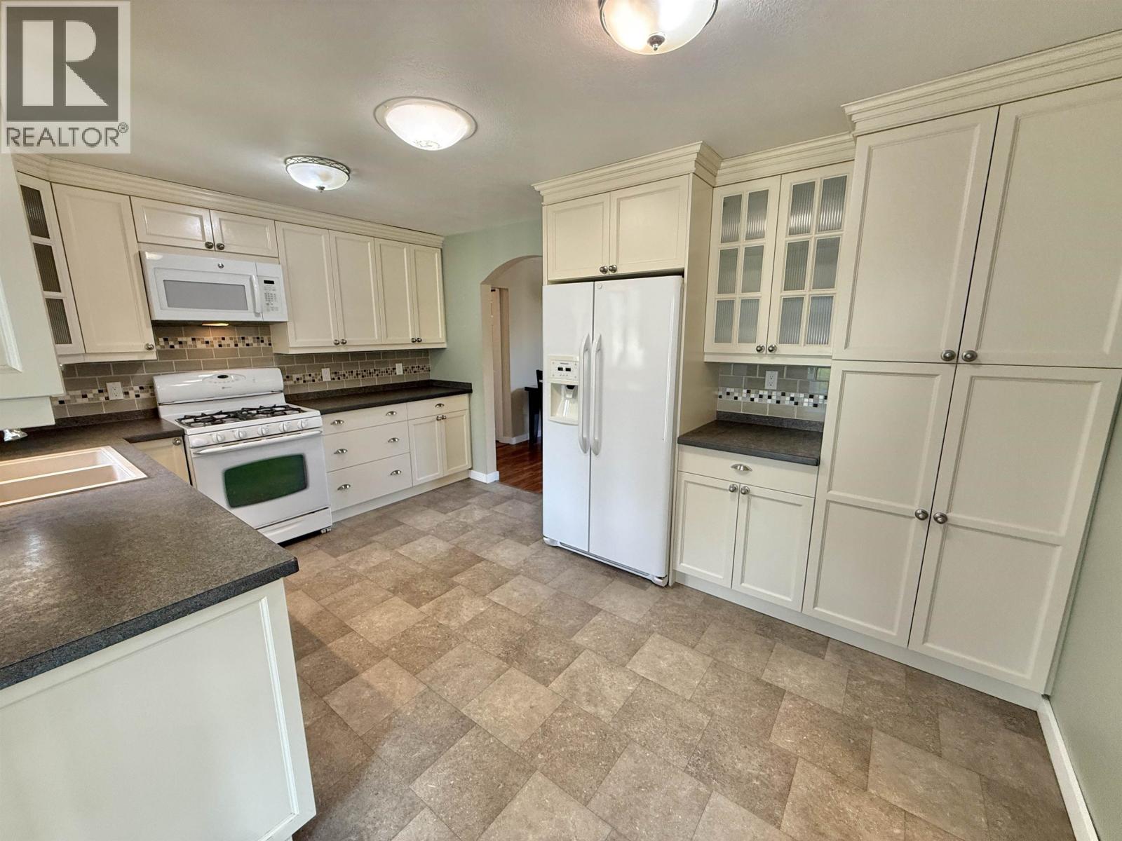 3138 YENDRYAS ROAD, Quesnel