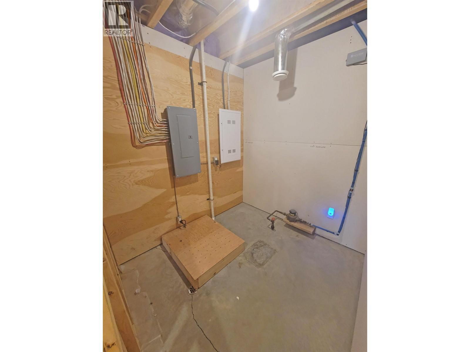 8713 82 STREET, Fort St. John