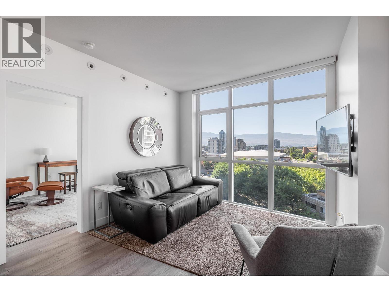 801 1151 Sunset Drive, Kelowna