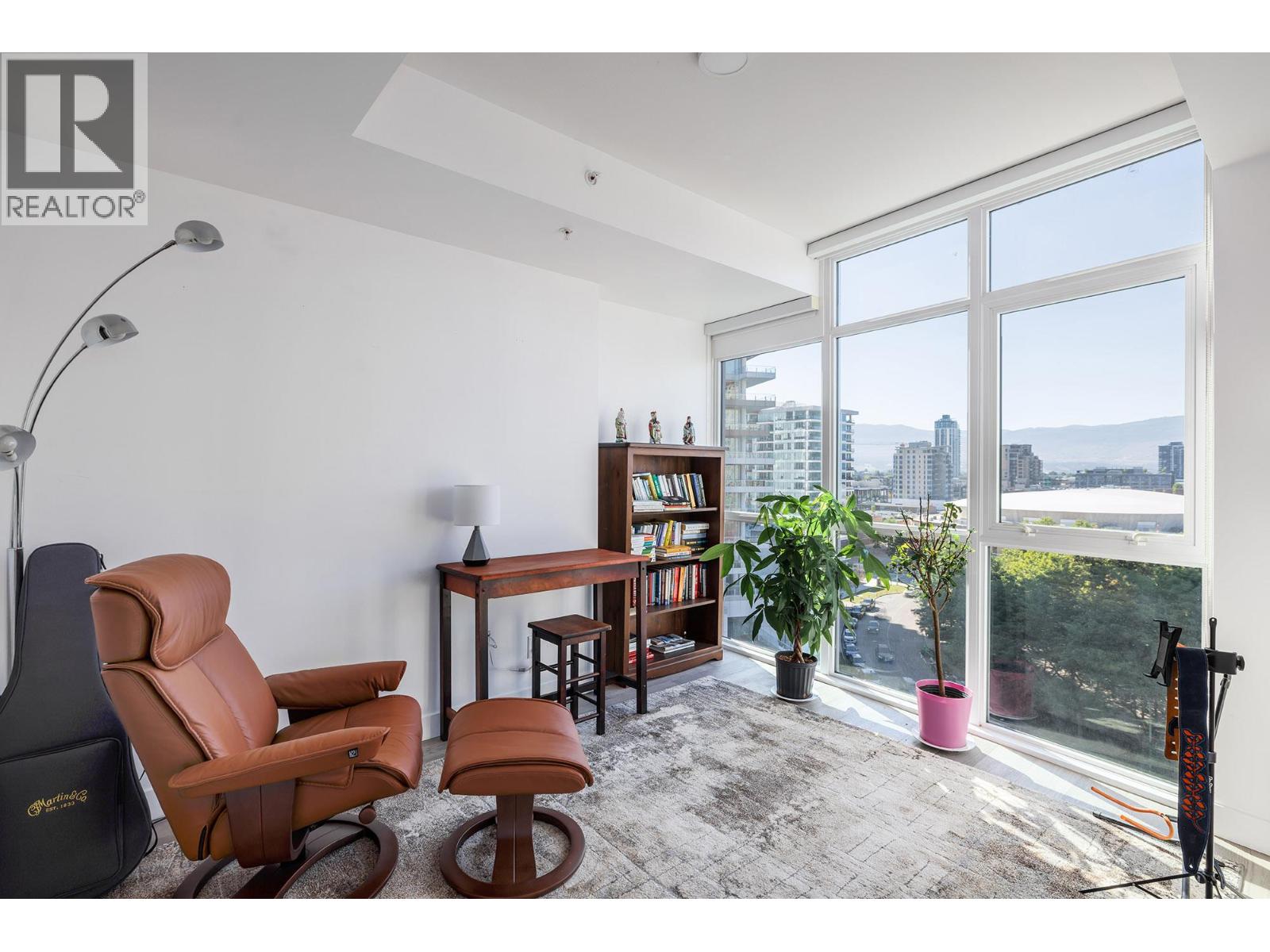 801 1151 Sunset Drive, Kelowna