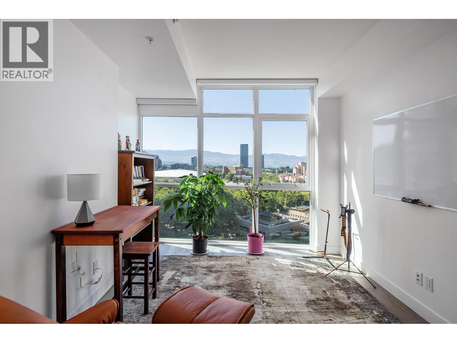 801 1151 Sunset Drive, Kelowna