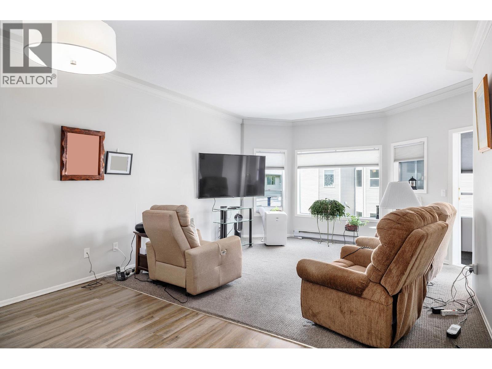 227 877 KLO Road, Kelowna