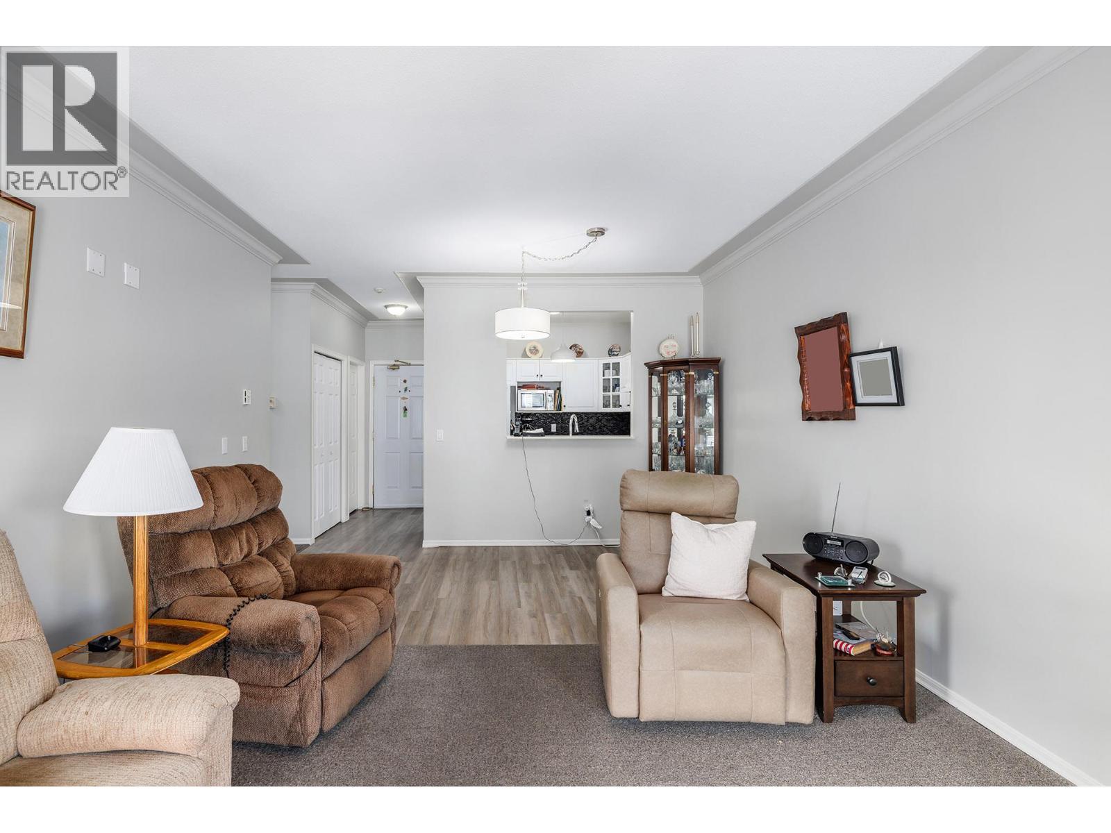 227 877 KLO Road, Kelowna