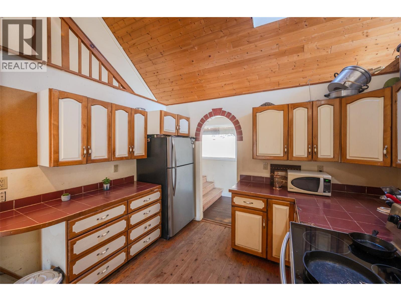 22797 Garnet Valley Road, Summerland