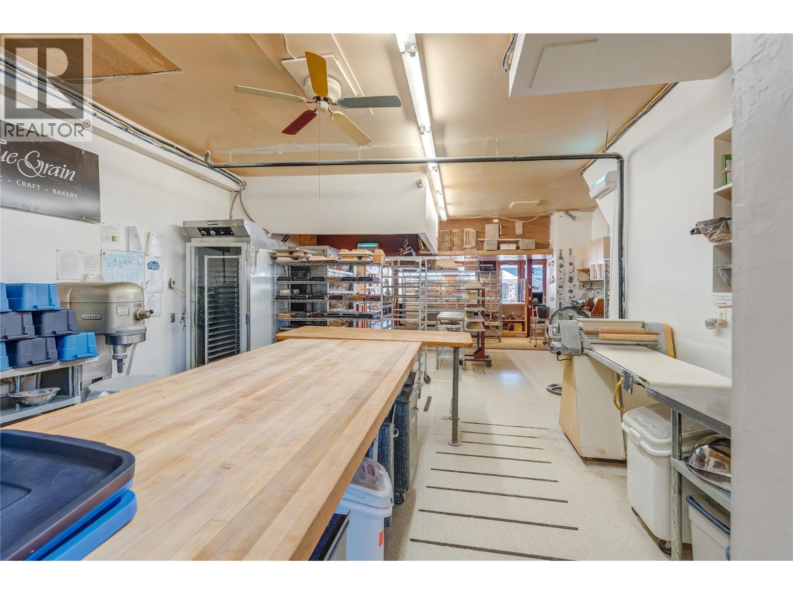 10110 Main Street, Summerland
