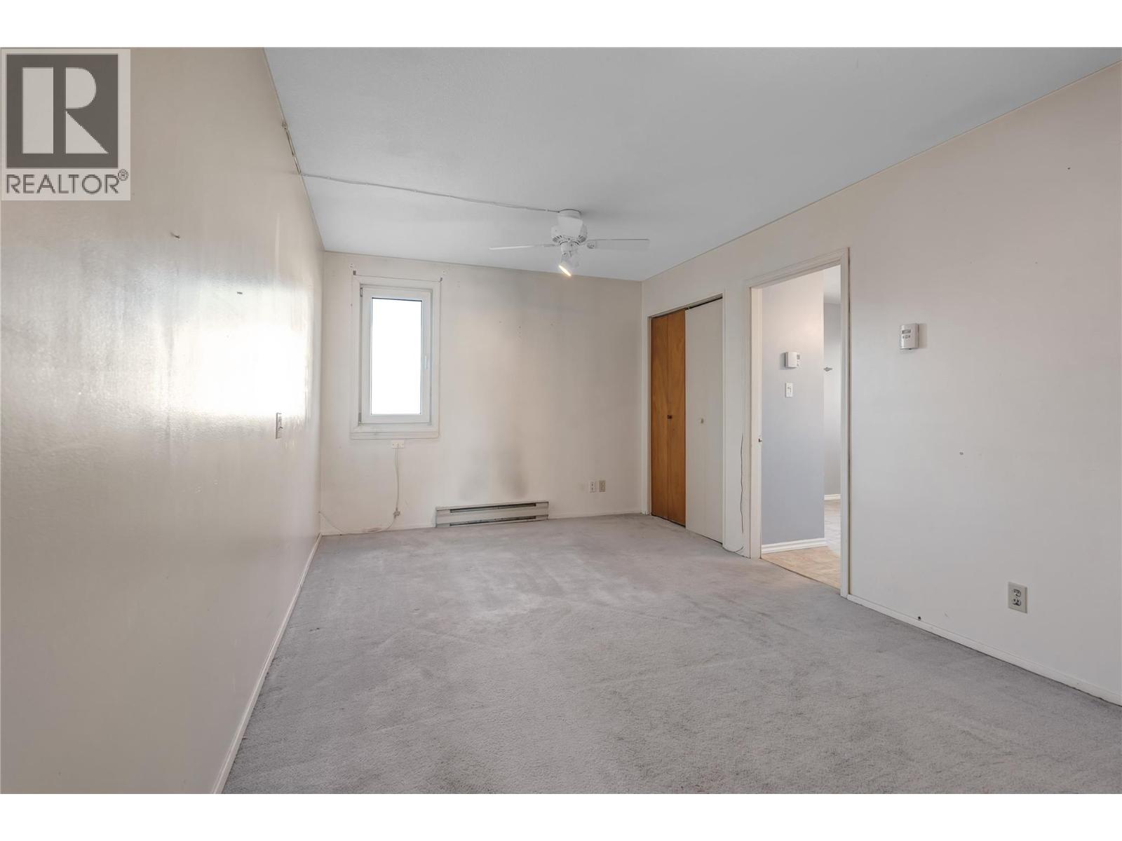 10110 Main Street, Summerland