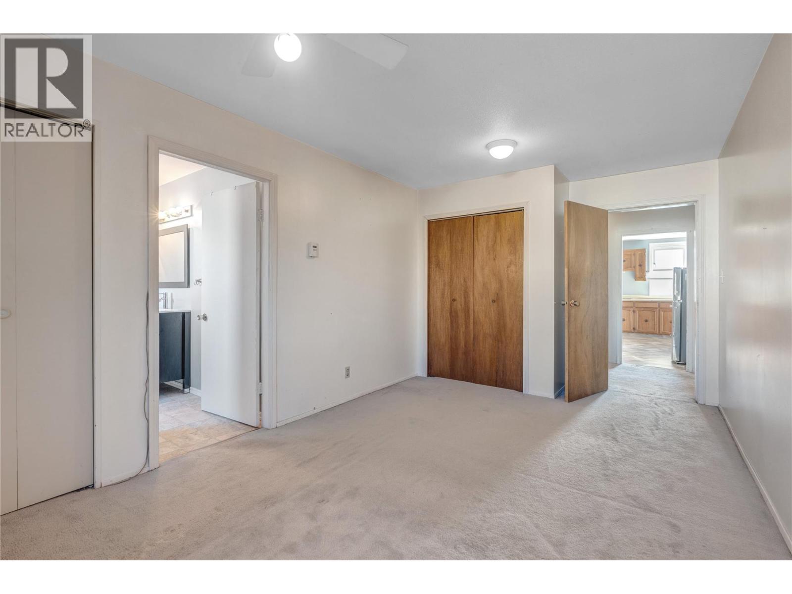 10110 Main Street, Summerland