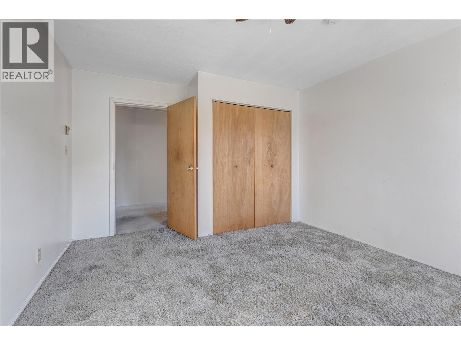 10110 Main Street, Summerland