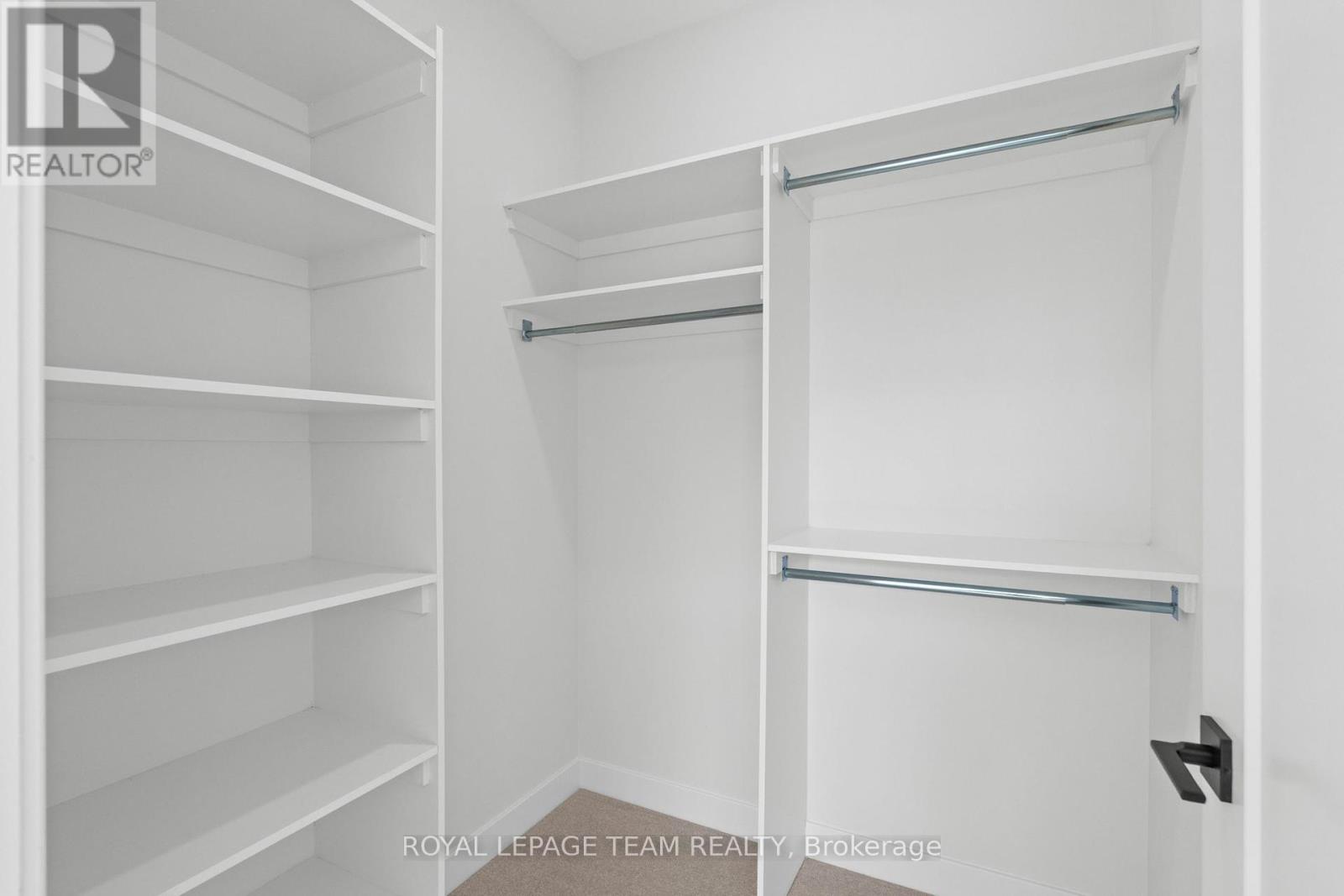 1070 TURNER DRIVE - 21