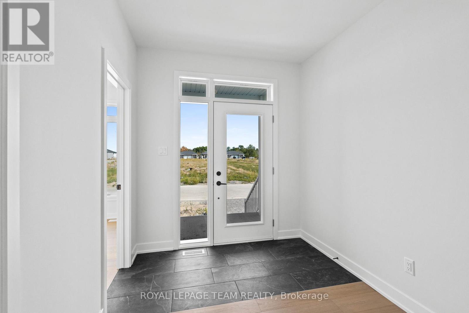1070 TURNER DRIVE - 4