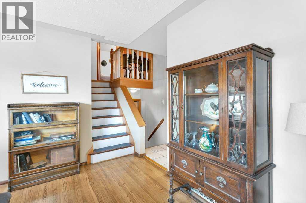 5436 53 Avenue, Lacombe