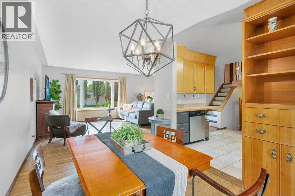 5436 53 Avenue, Lacombe
