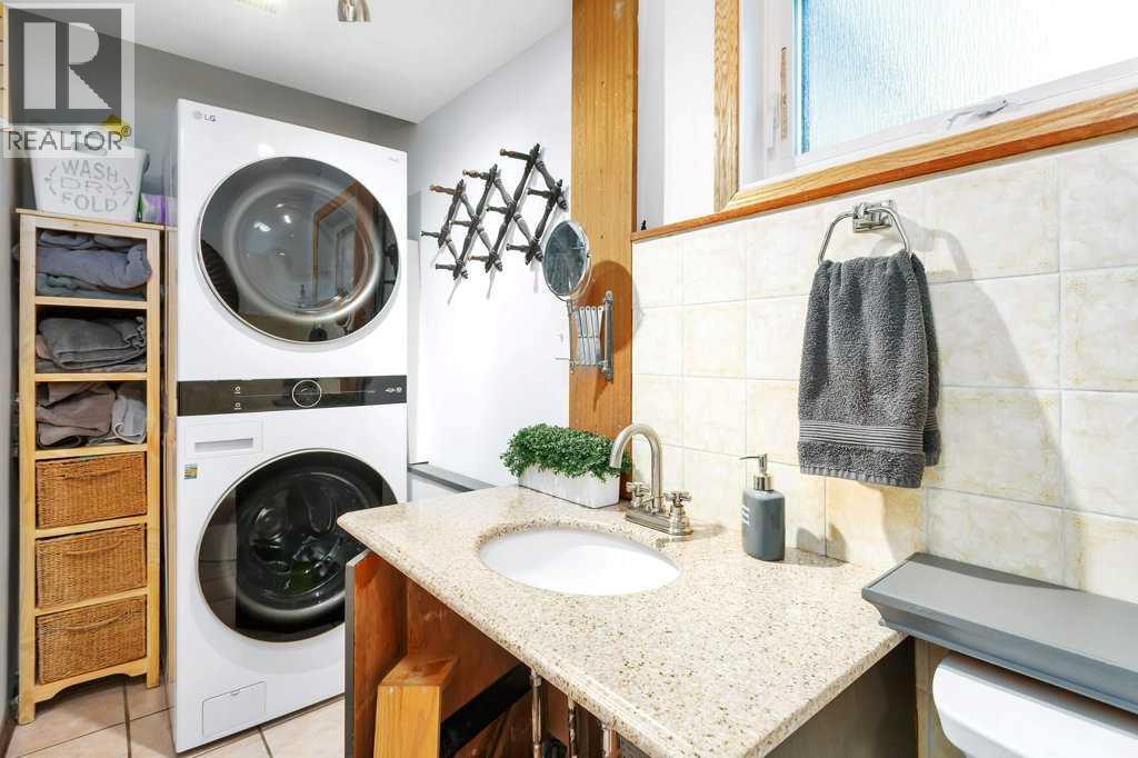 5436 53 Avenue, Lacombe