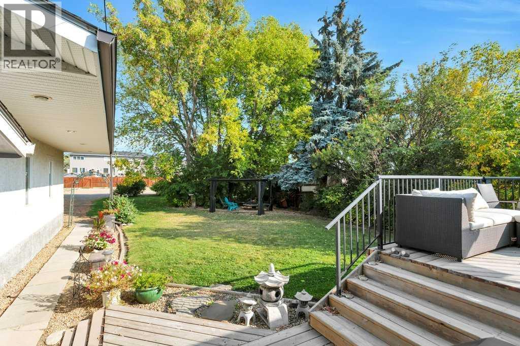 5436 53 Avenue, Lacombe