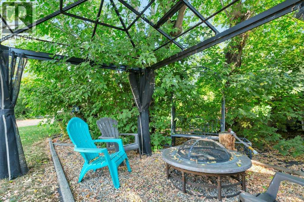 5436 53 Avenue, Lacombe
