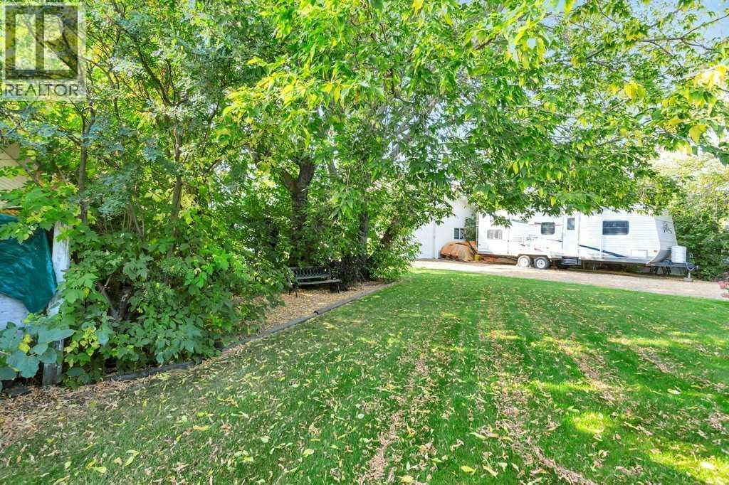 5436 53 Avenue, Lacombe