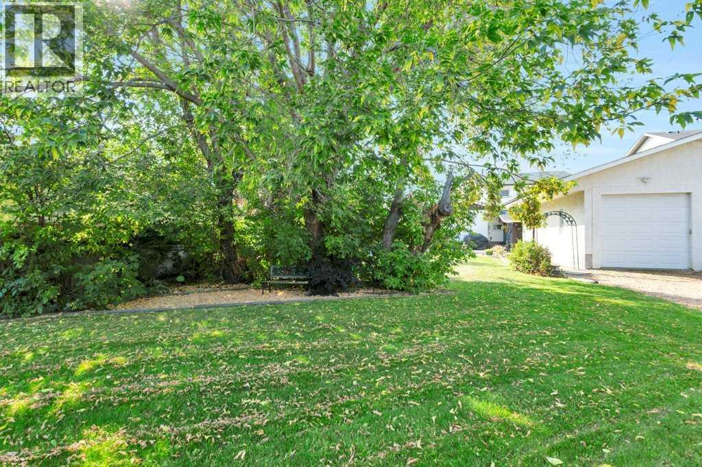 5436 53 Avenue, Lacombe