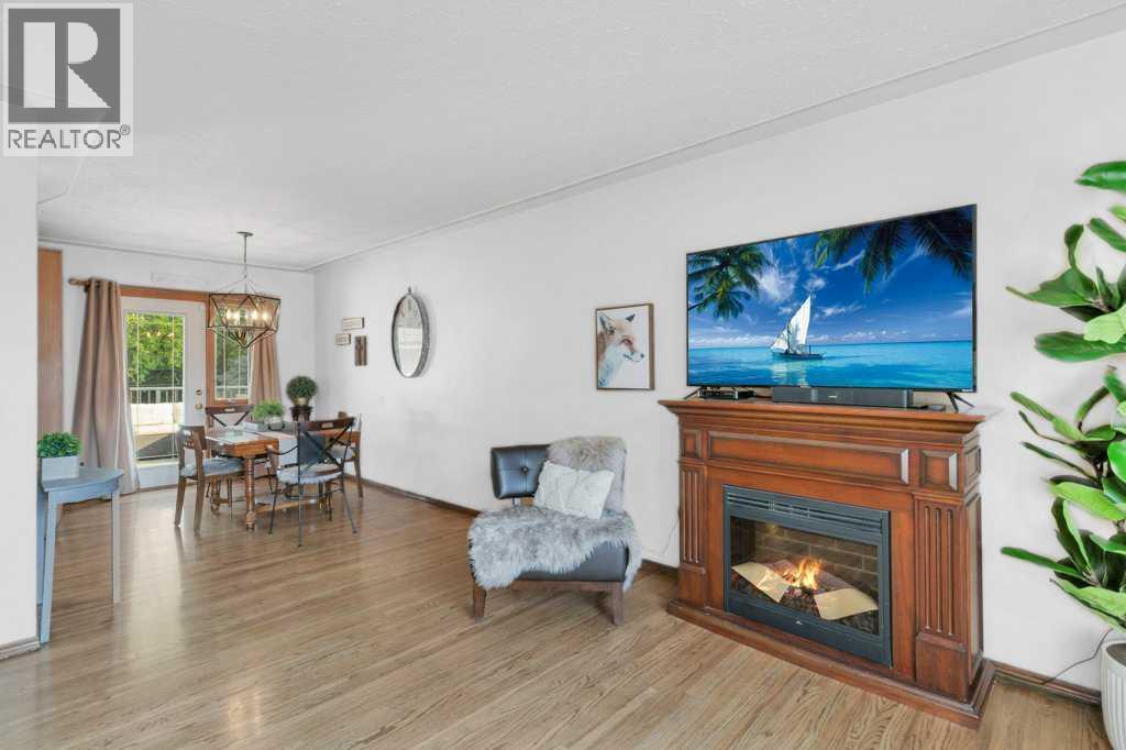 5436 53 Avenue, Lacombe