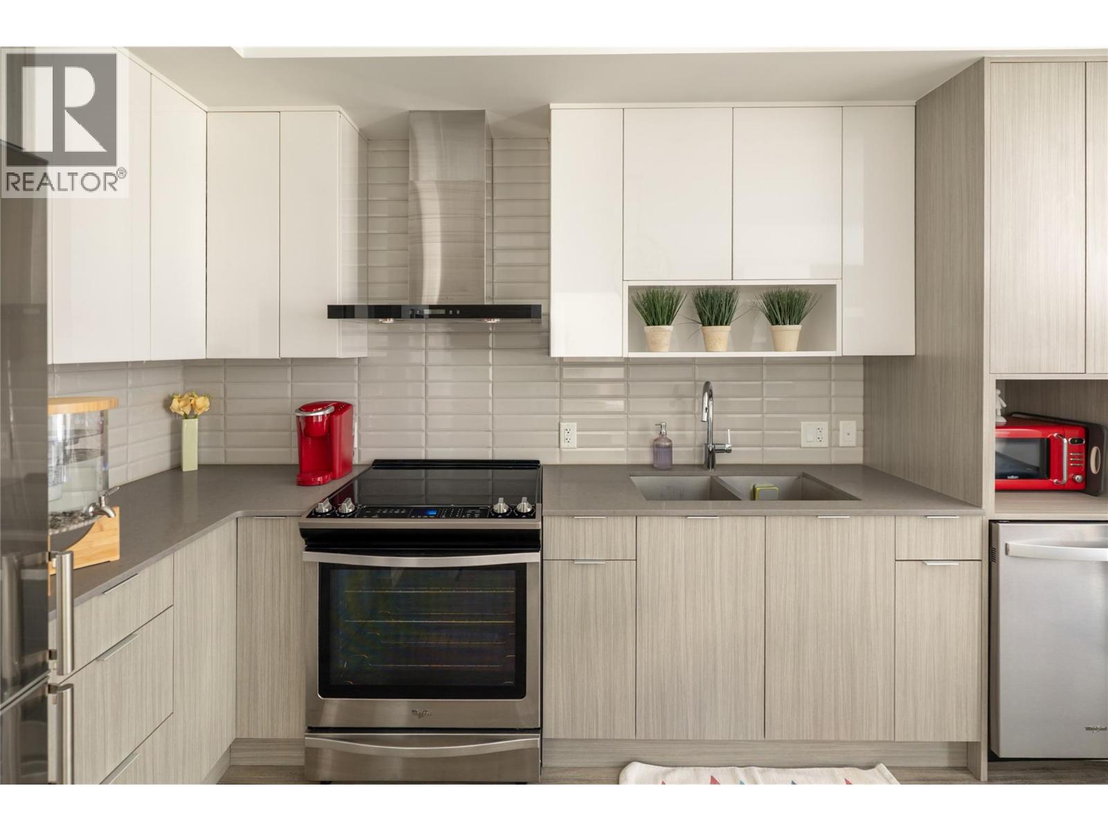 210 1775 Chapman Place, Kelowna