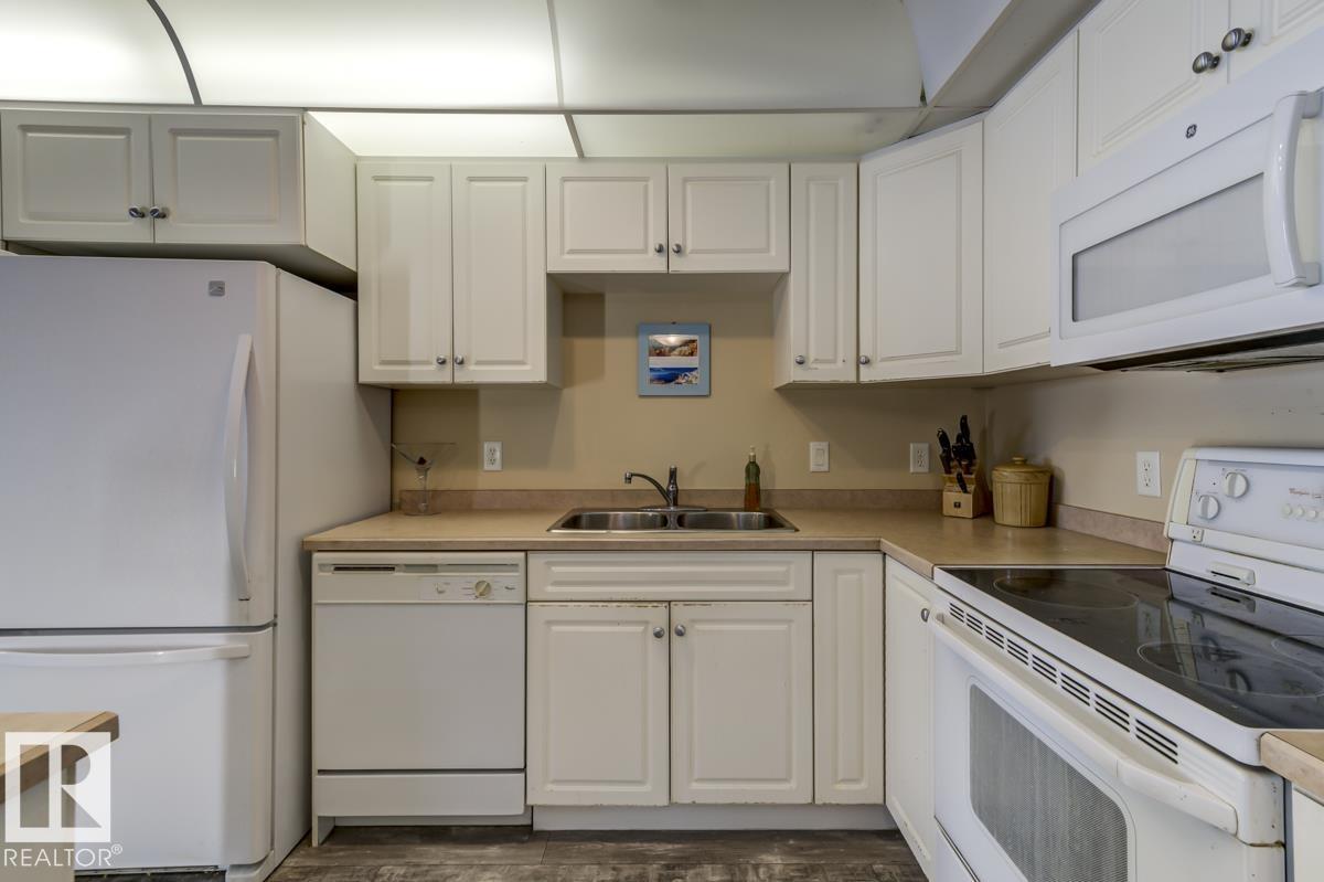 #318 100 FOXHAVEN DR, Sherwood Park