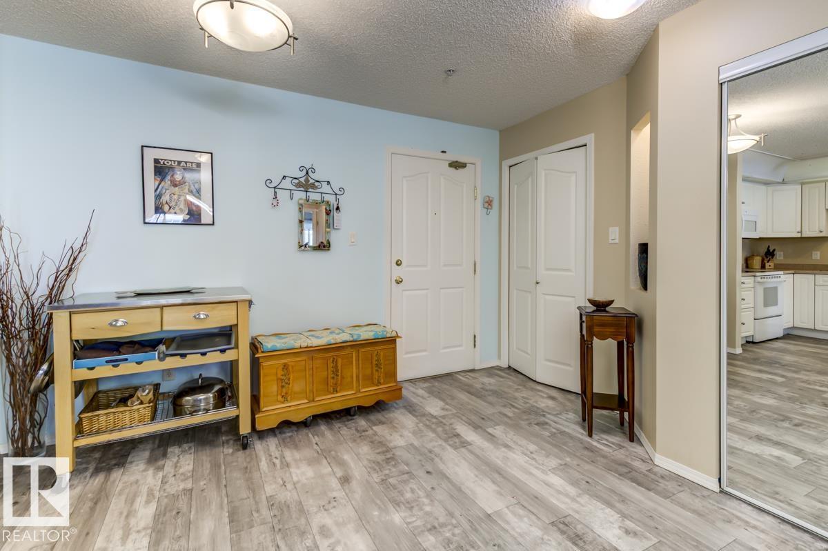 #318 100 FOXHAVEN DR, Sherwood Park