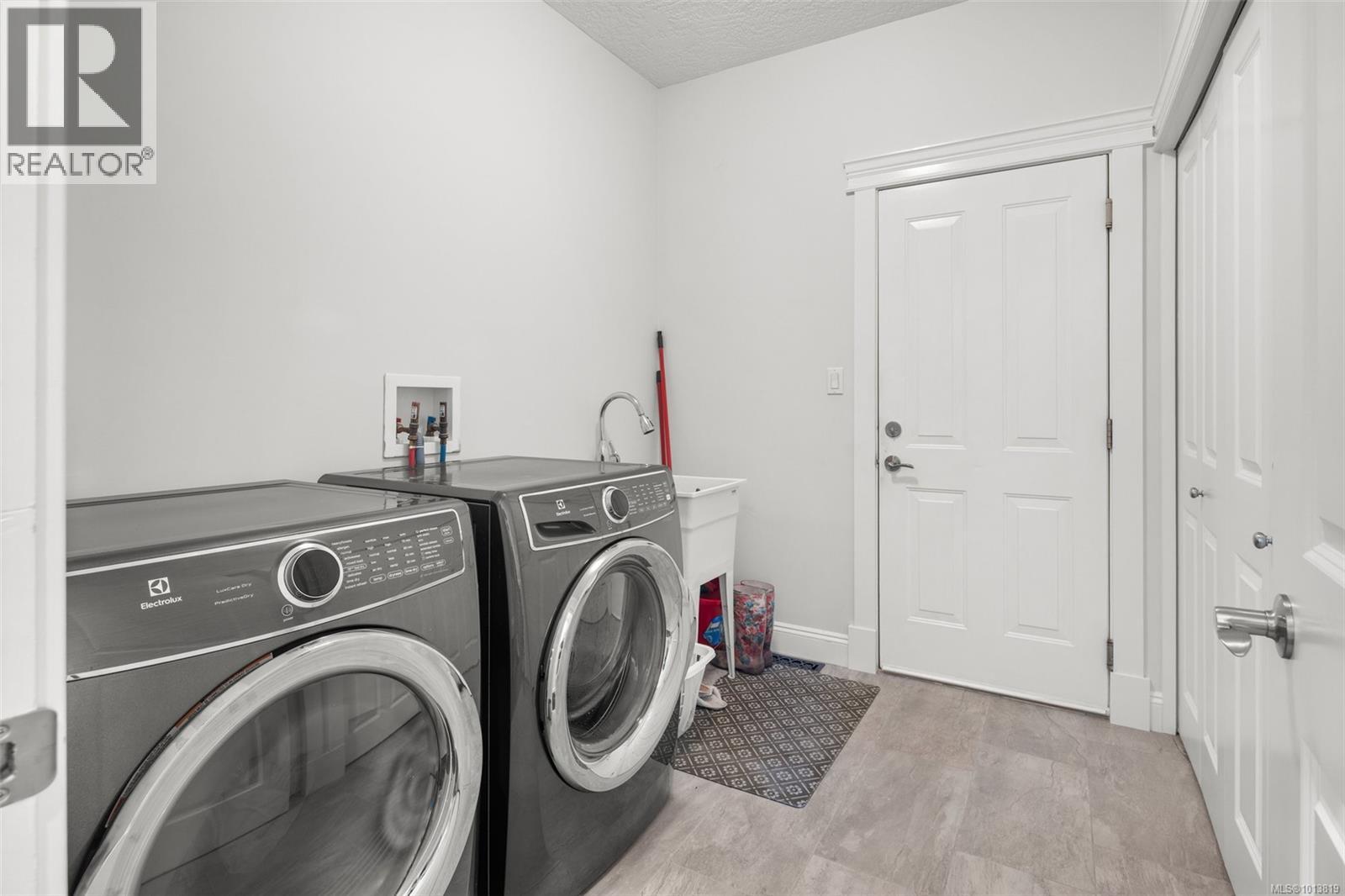  2398 Poplar Drive, Sooke