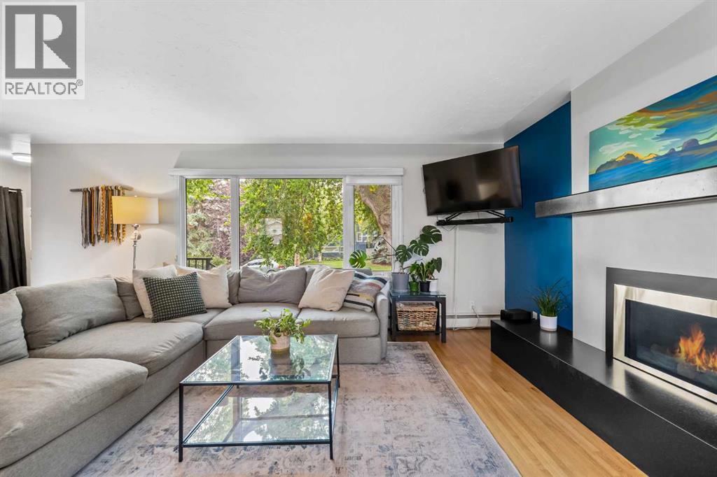 Single Family House 4 Level for Sale in  Harley Road SW Haysboro Calgary 