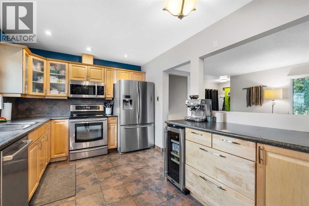 Single Family House 4 Level for Sale in  Harley Road SW Haysboro Calgary 