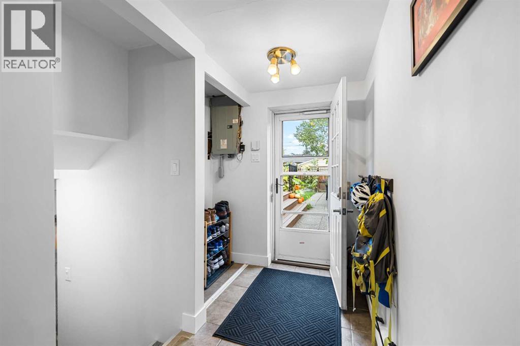 Single Family House 4 Level for Sale in  Harley Road SW Haysboro Calgary 