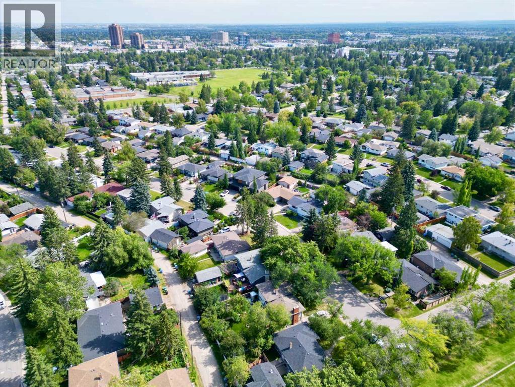 Single Family House 4 Level for Sale in  Harley Road SW Haysboro Calgary 