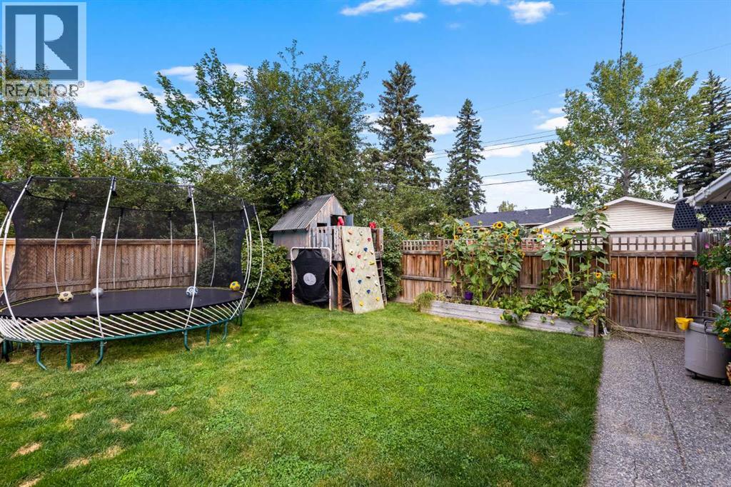 Single Family House 4 Level for Sale in  Harley Road SW Haysboro Calgary 