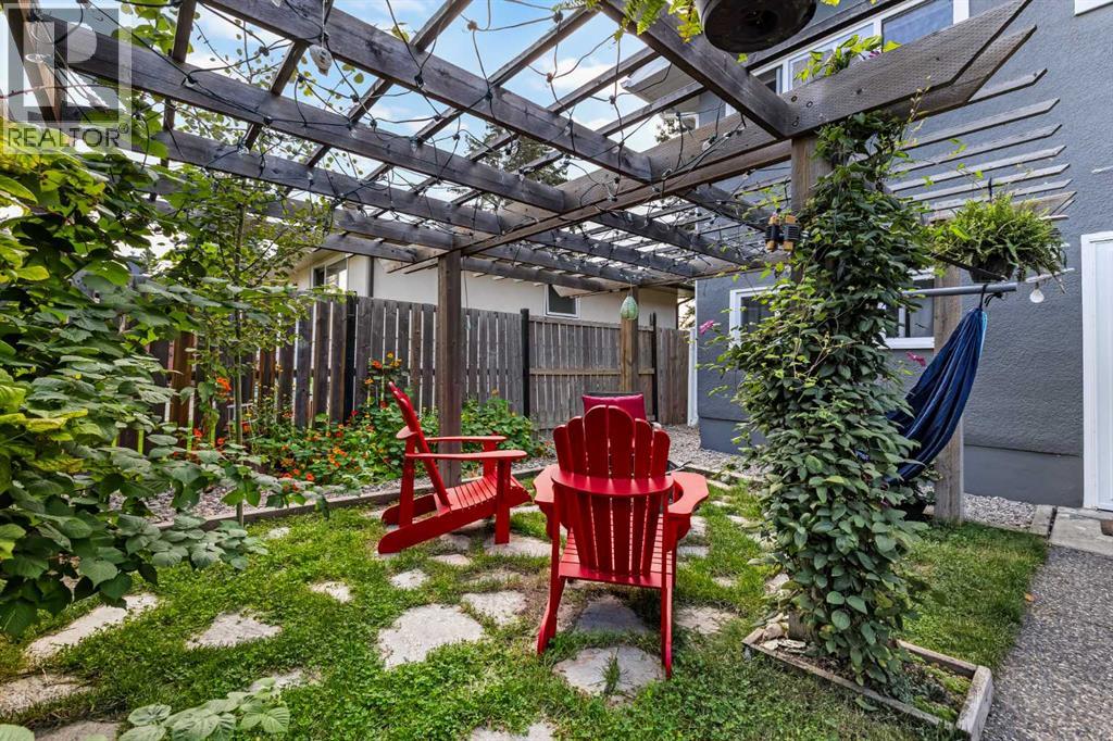 Single Family House 4 Level for Sale in  Harley Road SW Haysboro Calgary 