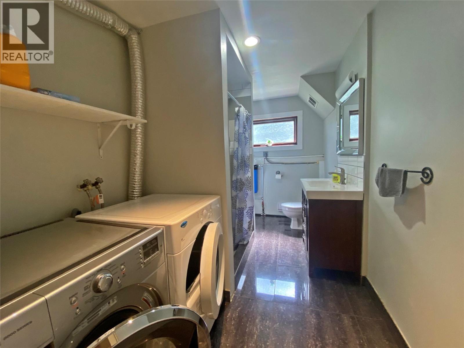 6064 Creekside Road, Barriere