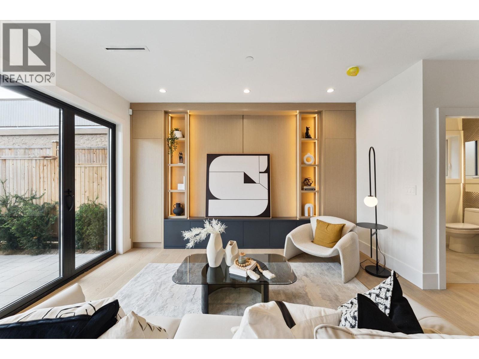 4868 DUMFRIES STREET, Vancouver