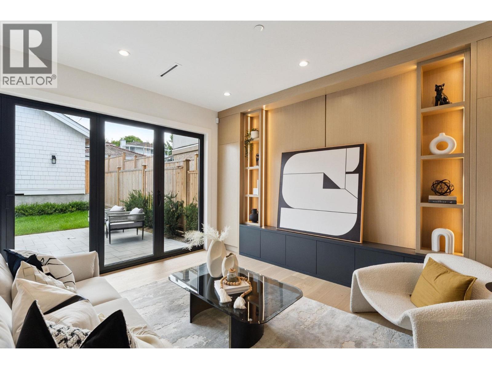 4868 DUMFRIES STREET, Vancouver