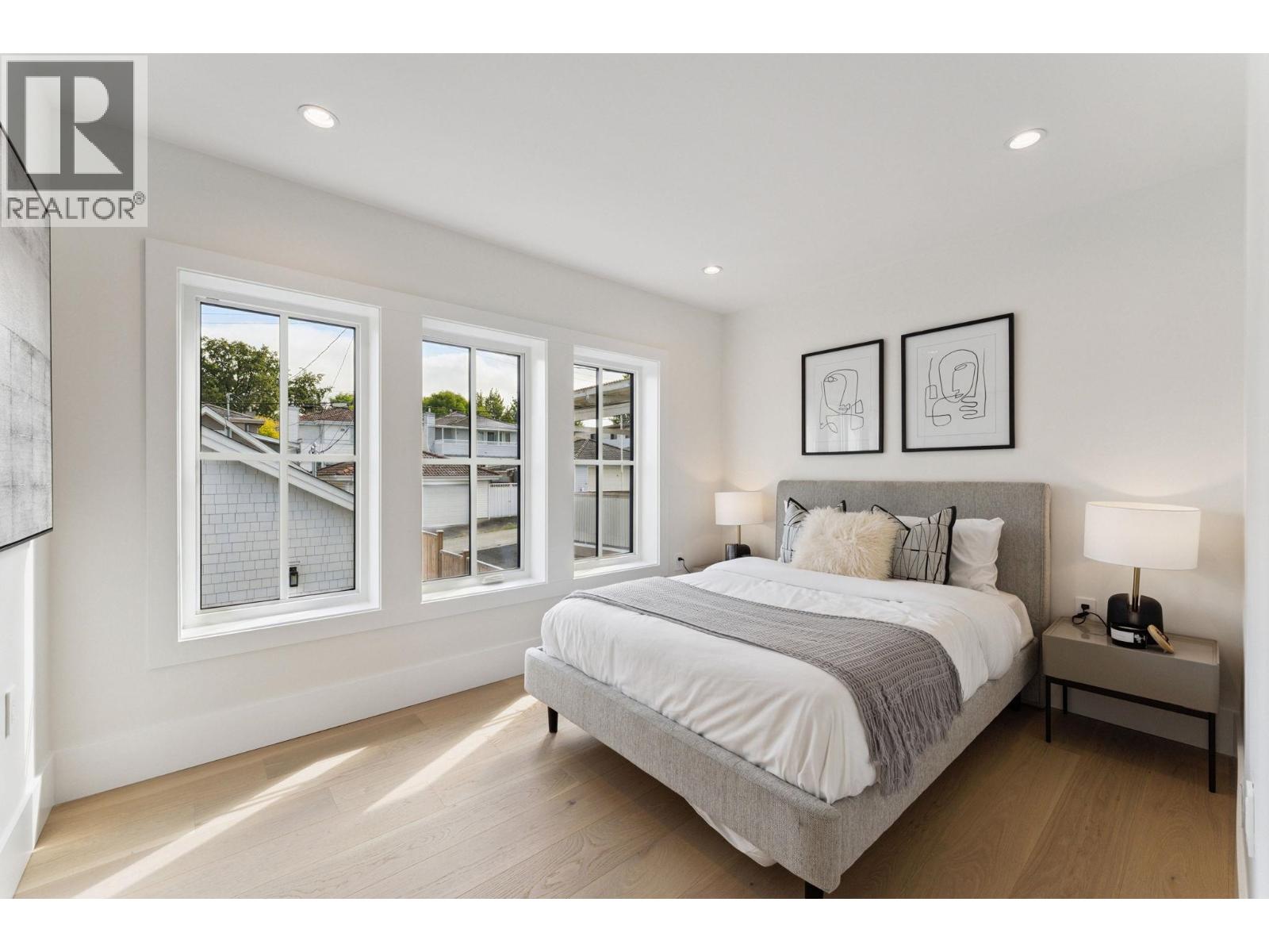 4868 DUMFRIES STREET, Vancouver