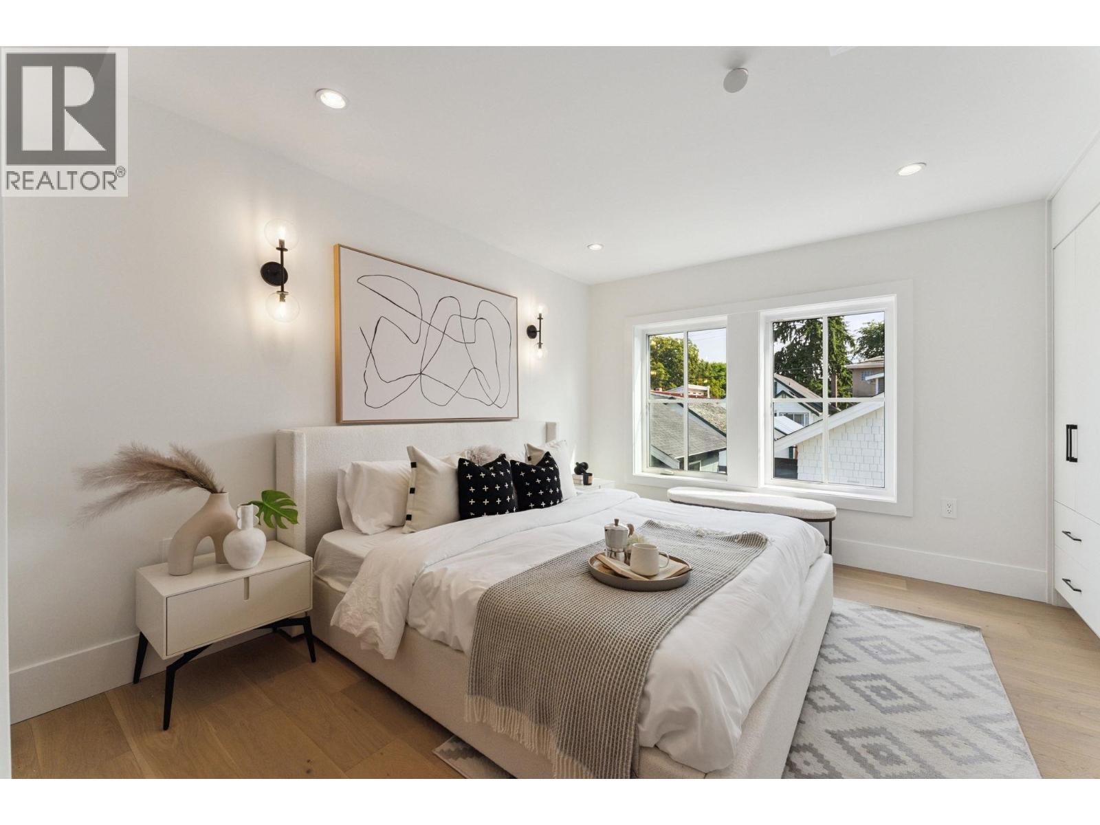 4868 DUMFRIES STREET, Vancouver