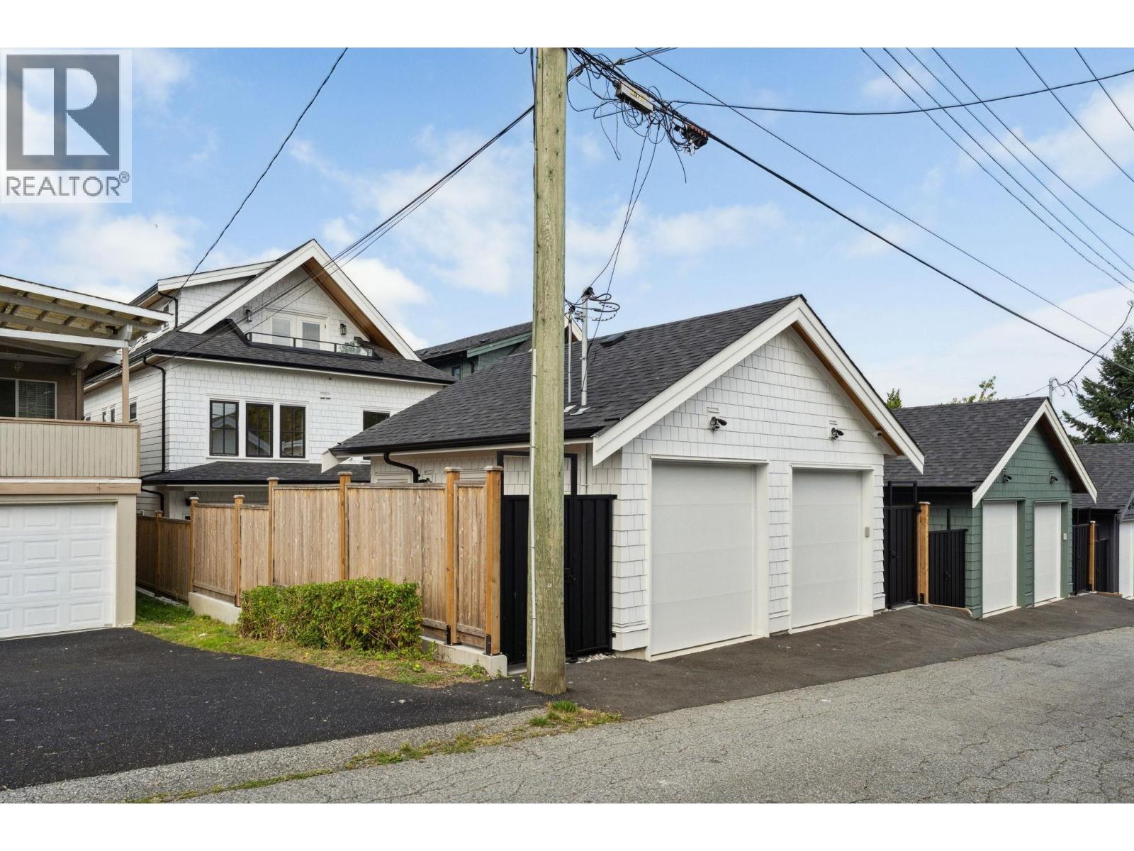4868 DUMFRIES STREET, Vancouver