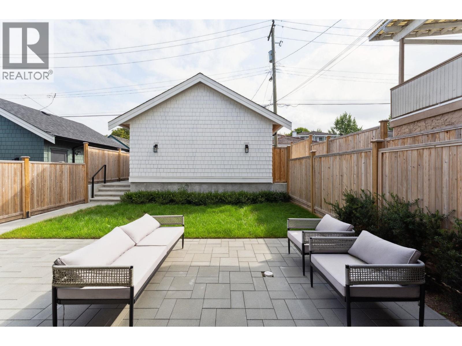 4868 DUMFRIES STREET, Vancouver
