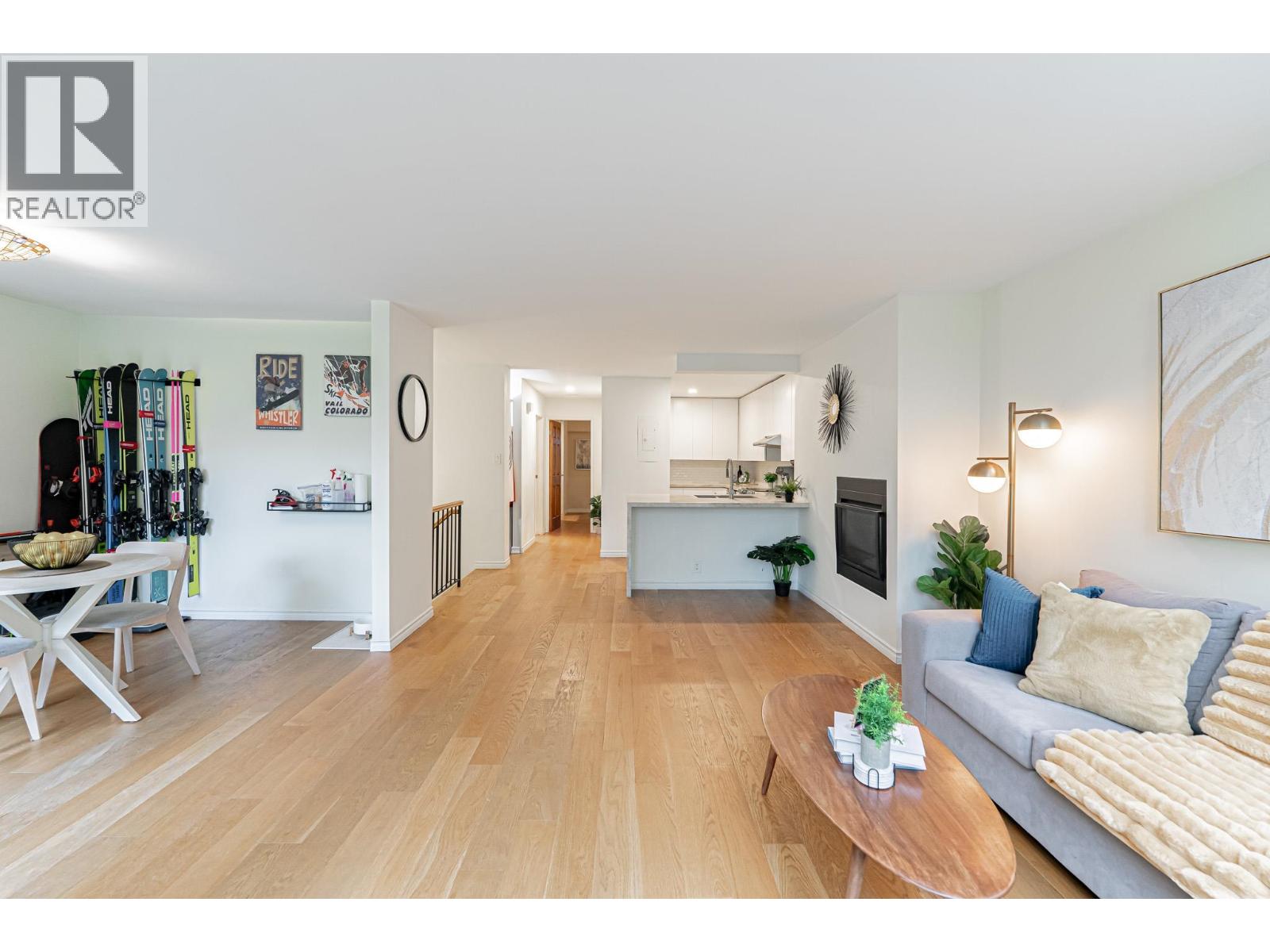 5 1786 ESQUIMALT AVENUE, West Vancouver