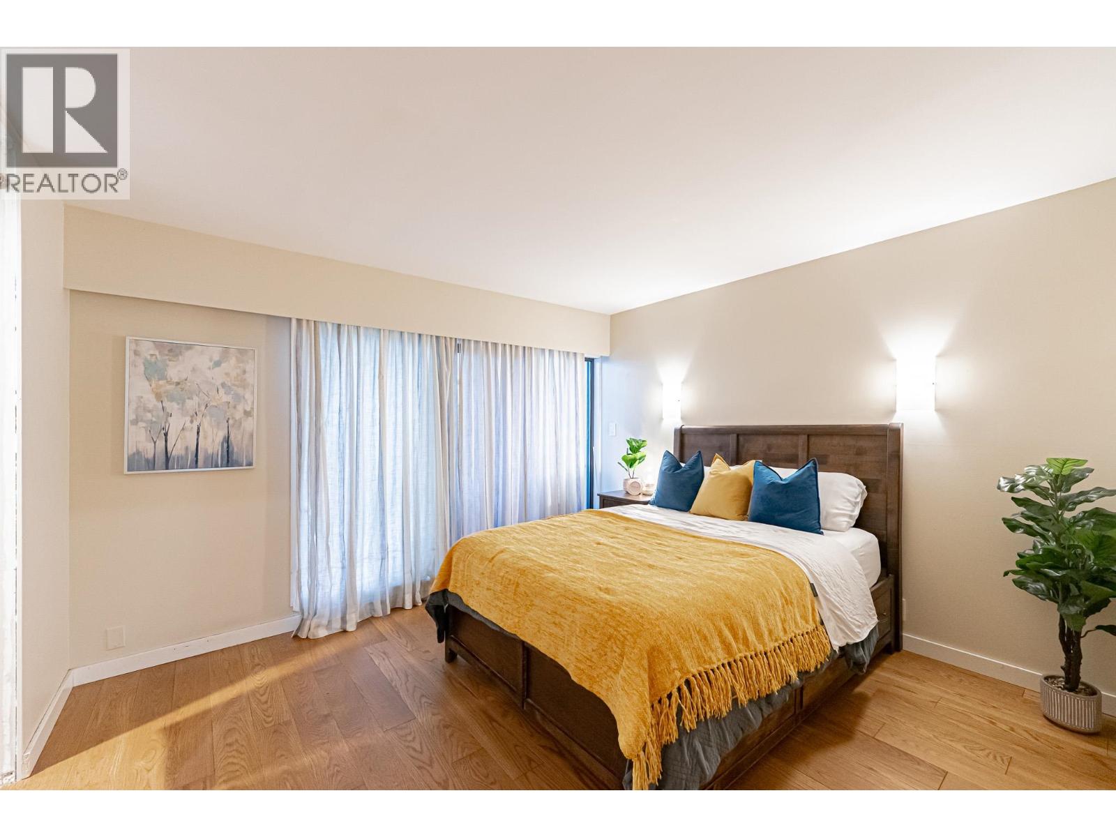 5 1786 ESQUIMALT AVENUE, West Vancouver