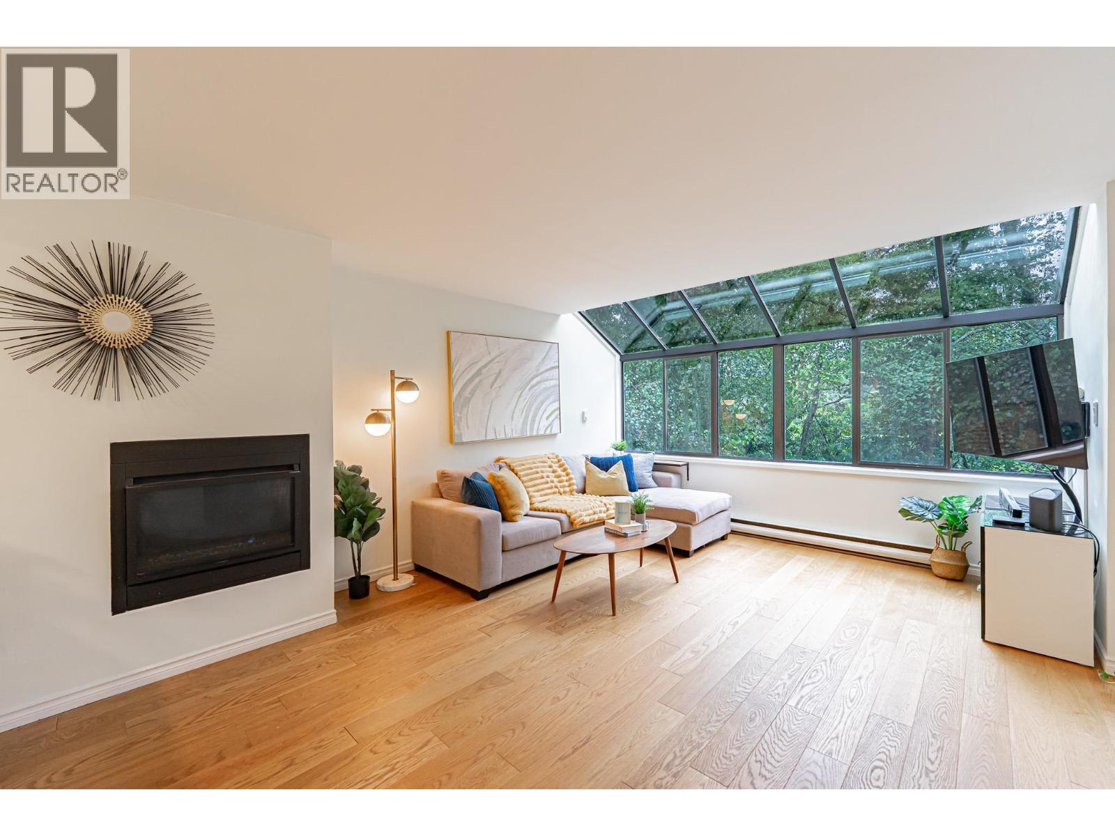 5 1786 ESQUIMALT AVENUE, West Vancouver