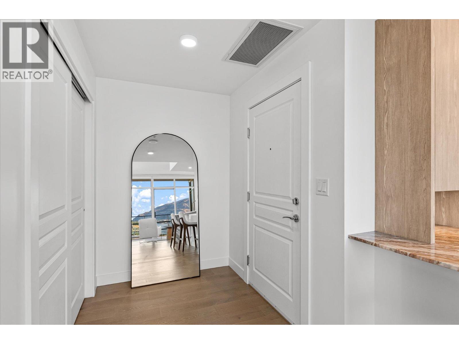 1304 1151 Sunset Drive, Kelowna