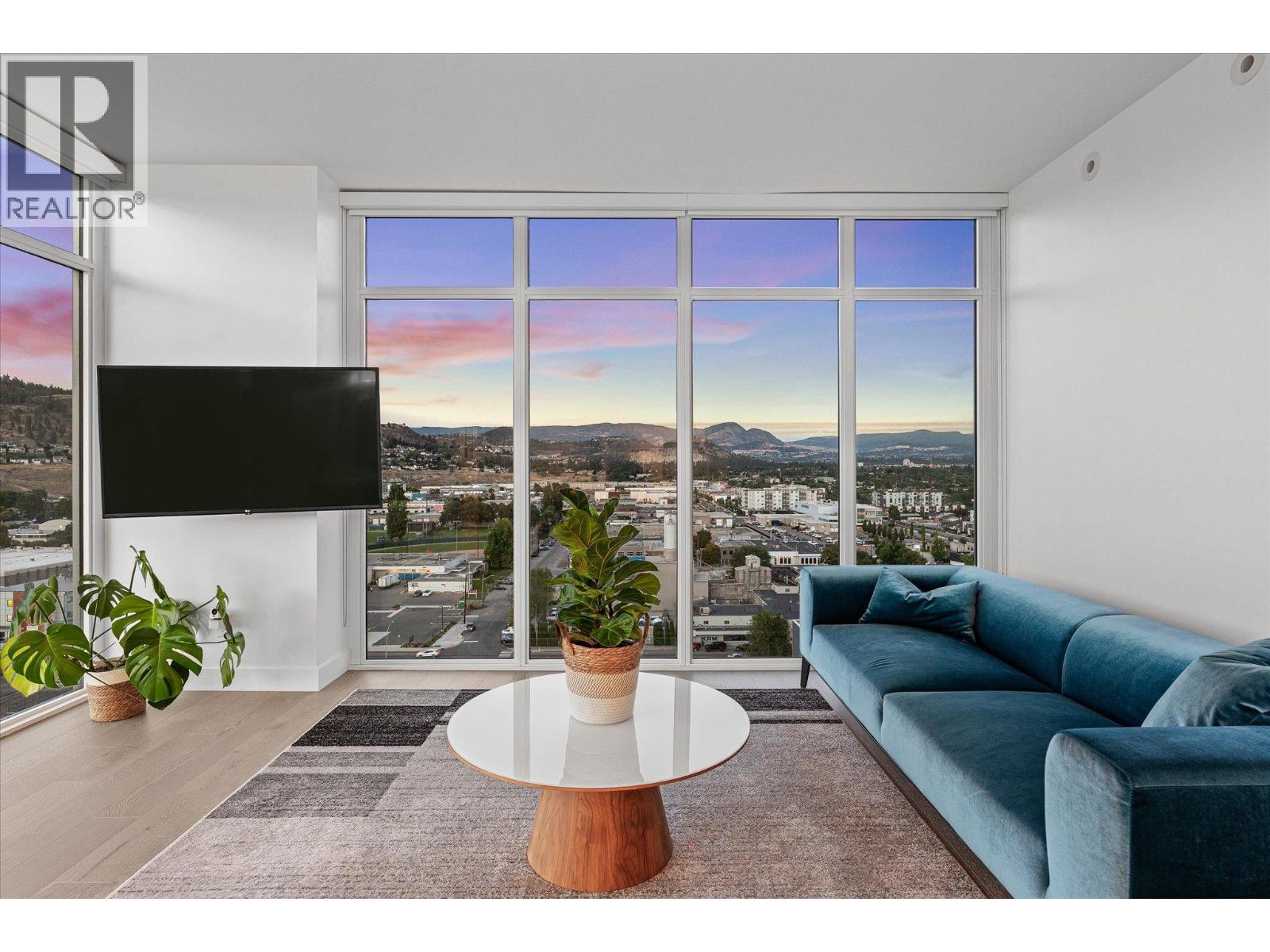 1304 1151 Sunset Drive, Kelowna